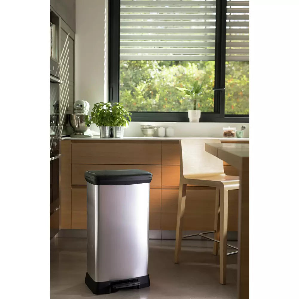 Curver 50 Litre Deco Pedal Bin - Silver