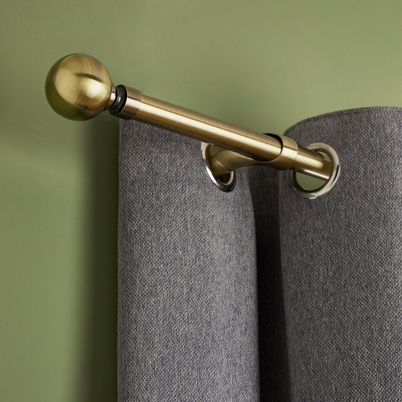 Argos Home Extendable Metal Room Darkening Brass Curtain Pole - 110 - 300cm