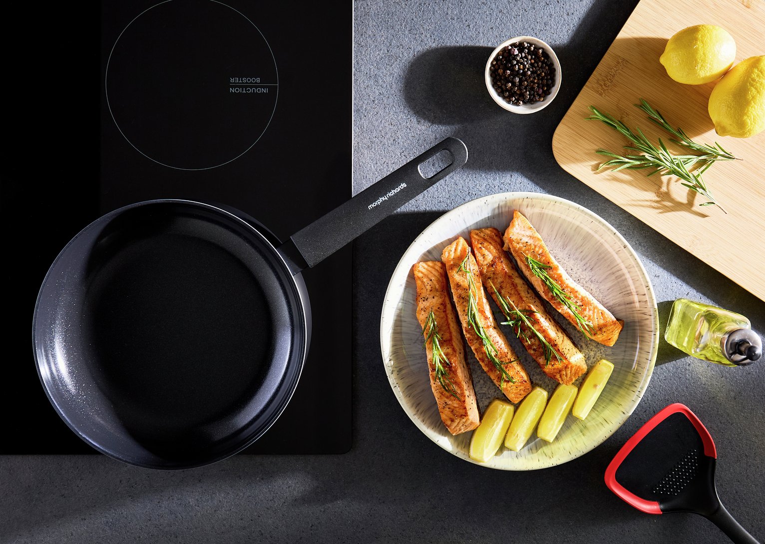 Morphy Richards 28cm Non Stick Aluminium Frying Pan - Grey