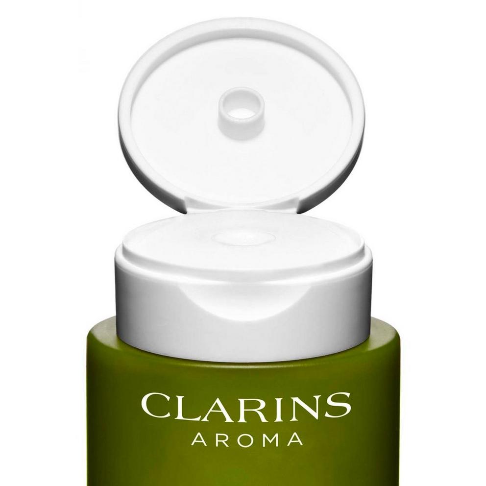 Clarins Eau Extraordinaire Revitalizing Shower Milk