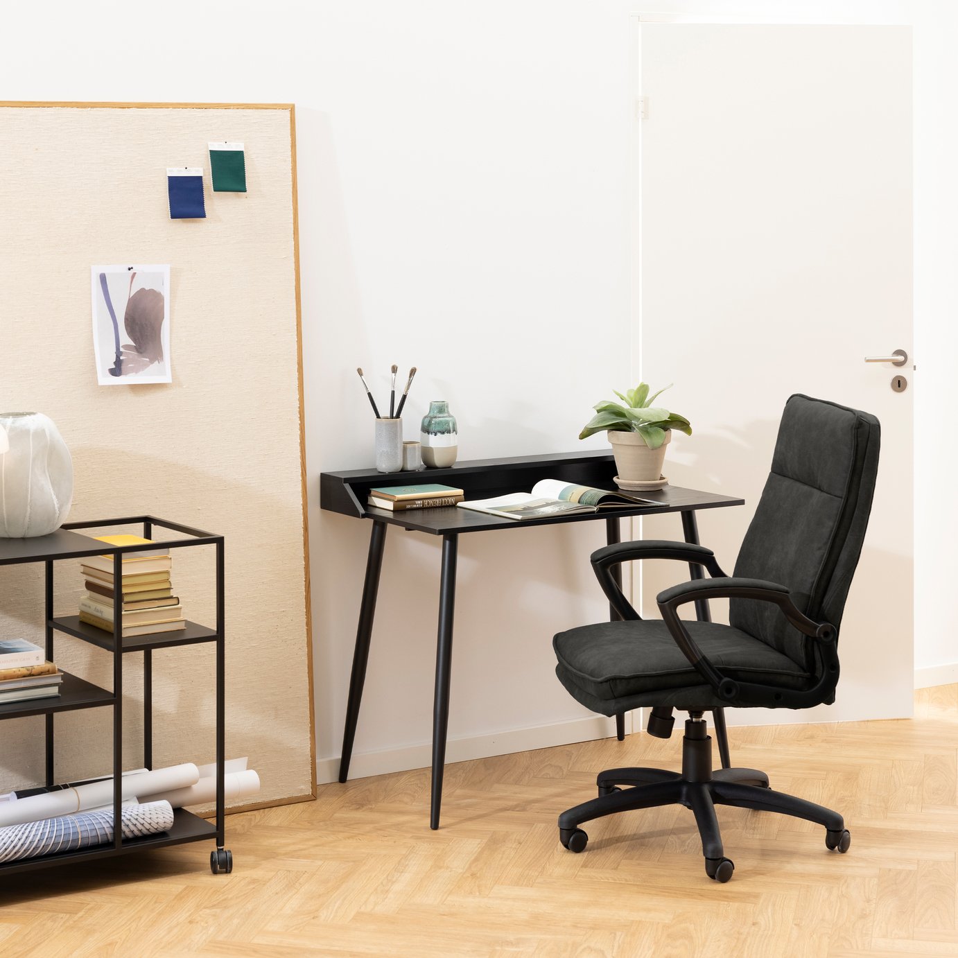 Furniture To Go Brad Faux Leather Office Chair - Black