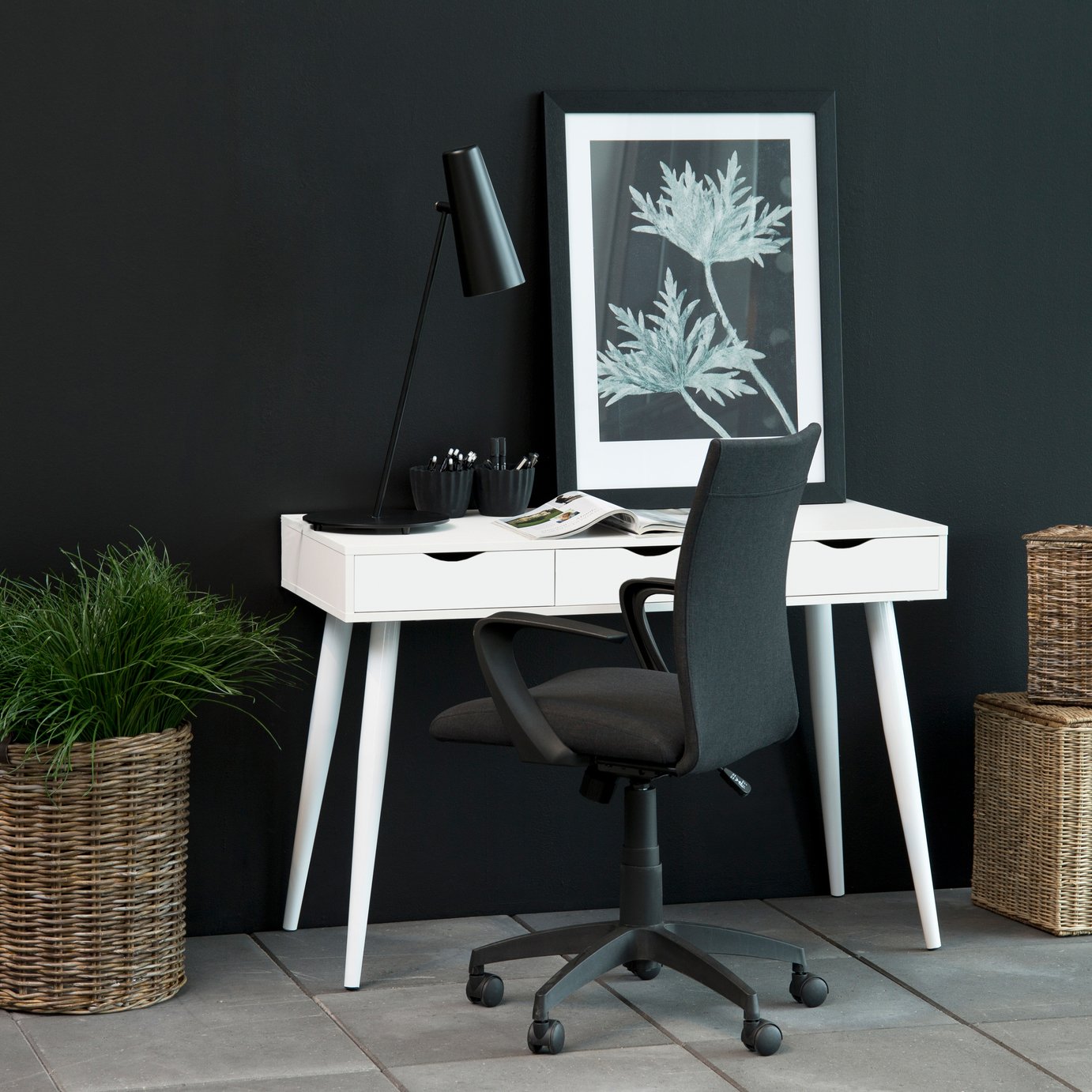 Furniture To Go Neptun 3 Drawer Office Desk - White