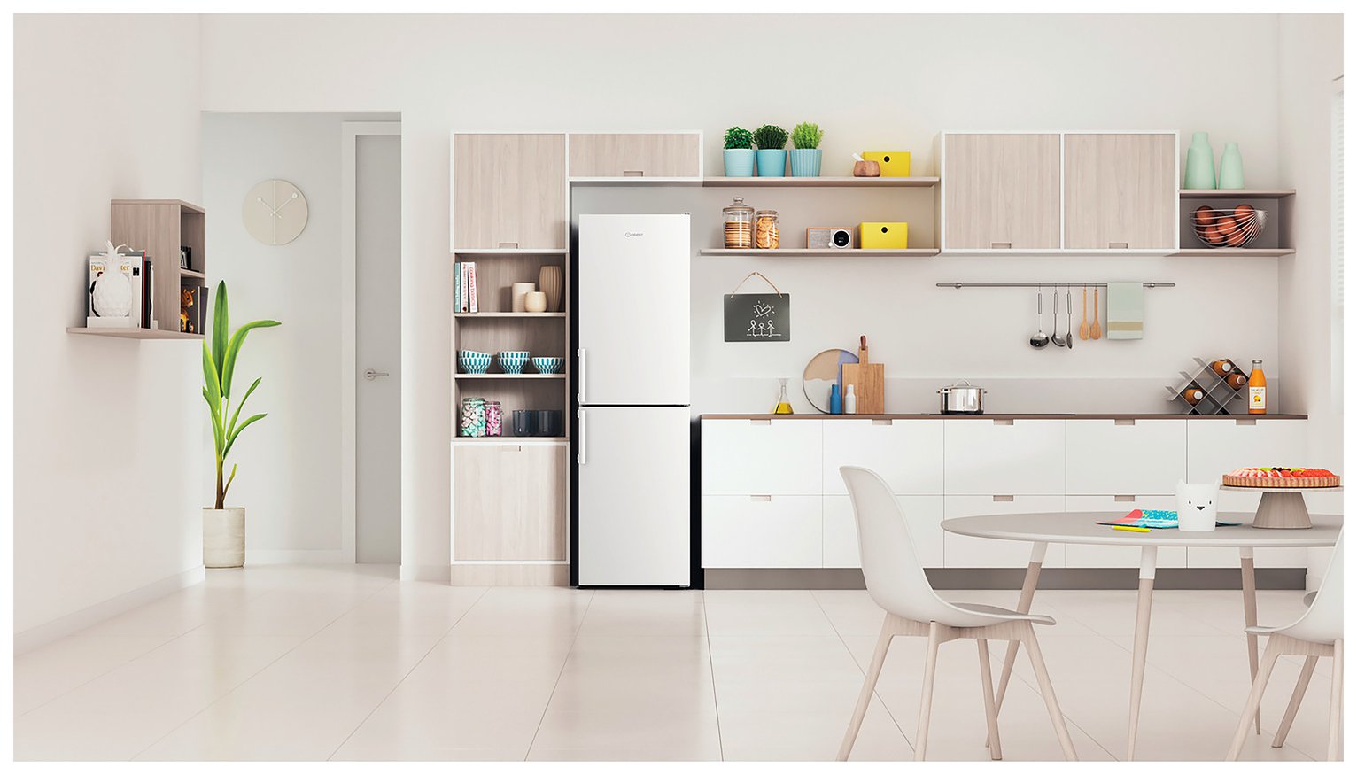 Indesit IB55732WUK Fridge Freezer - White
