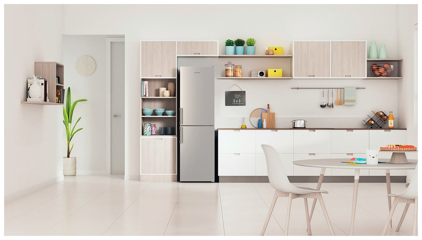 Indesit IB55732SUK Fridge Freezer - Silver