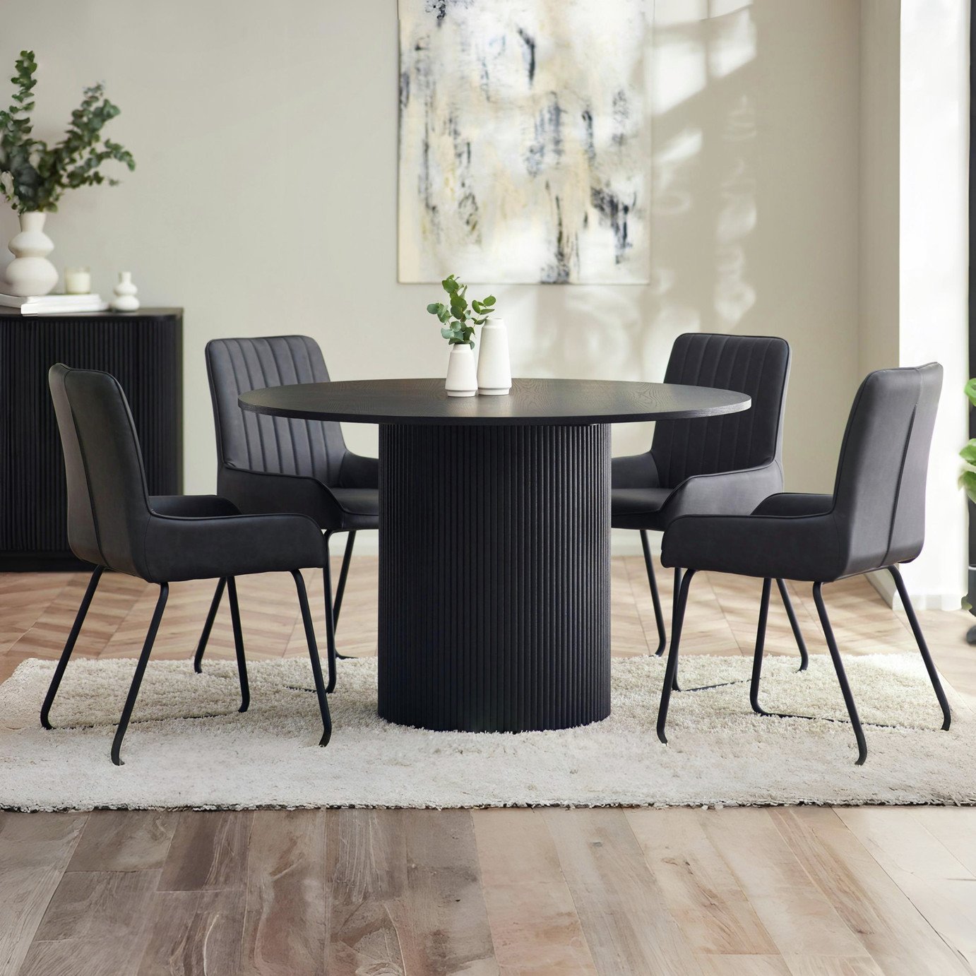 Julian Bowen Louis Round 4 Seater Dining Table - Black