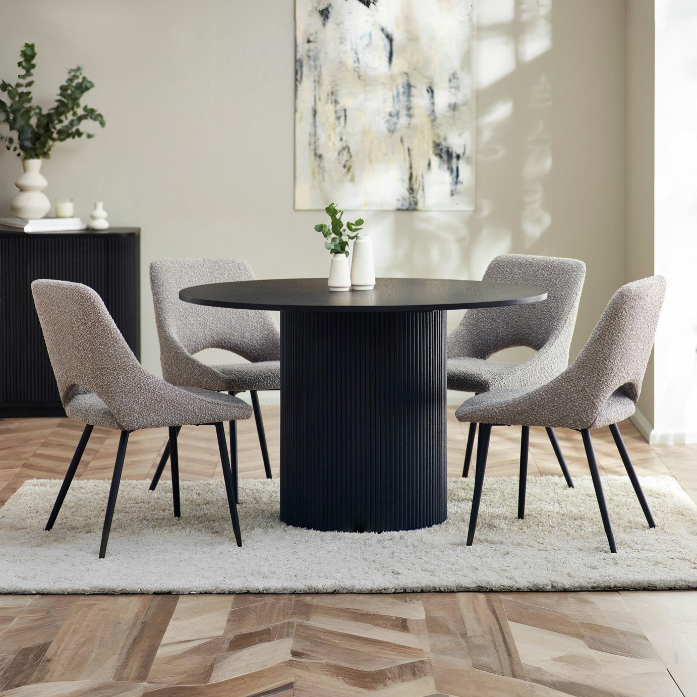 Julian Bowen Louis Round 4 Seater Dining Table - Black