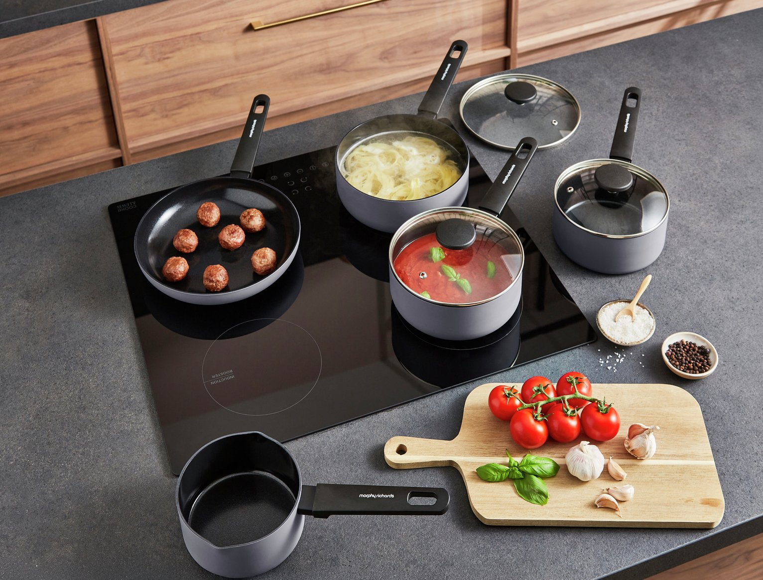 Morphy Richards 5 Piece Aluminium Saucepan Set - Grey