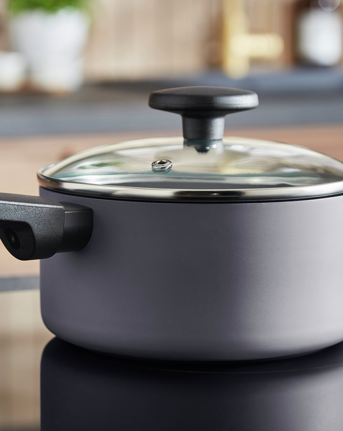 Morphy Richards 5 Piece Aluminium Saucepan Set - Grey