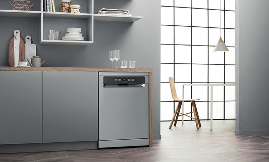 Hotpoint HFC 3C26 WC X UK Full Size Dishwasher - Silver