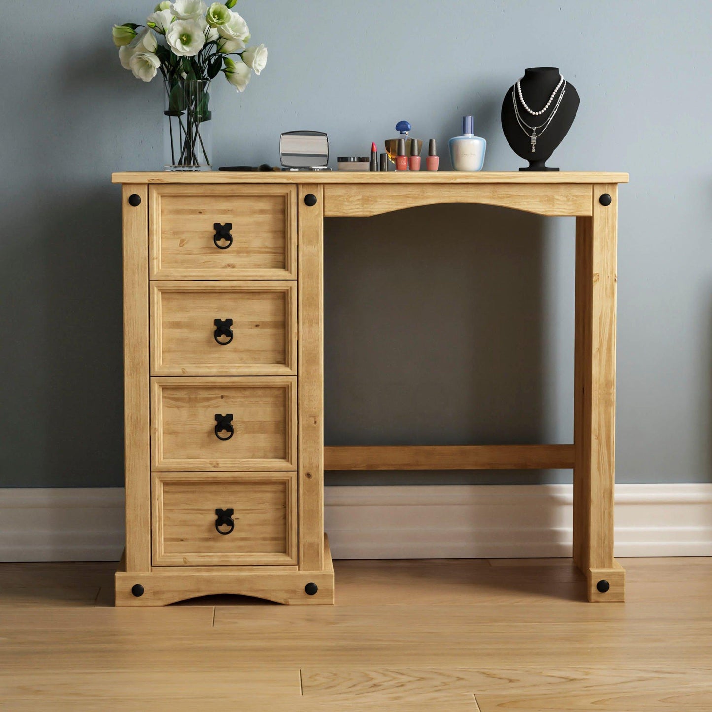 Lassic Vida Designs Corona Dressing Table