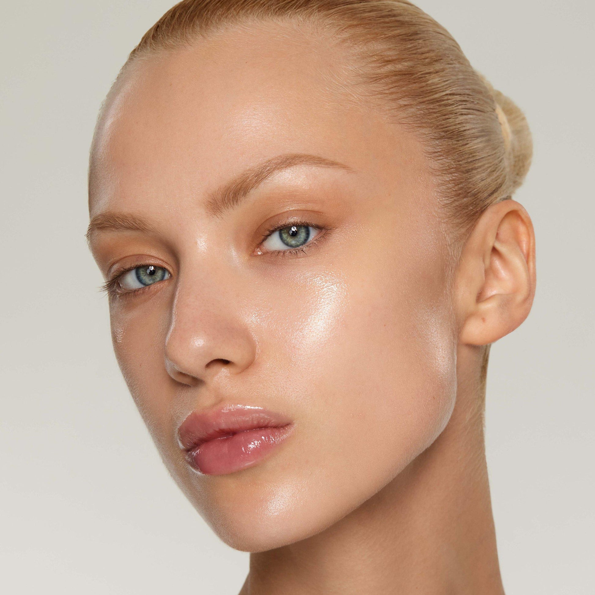 Kylie Cosmetics Supple Glaze Hydrating Primer