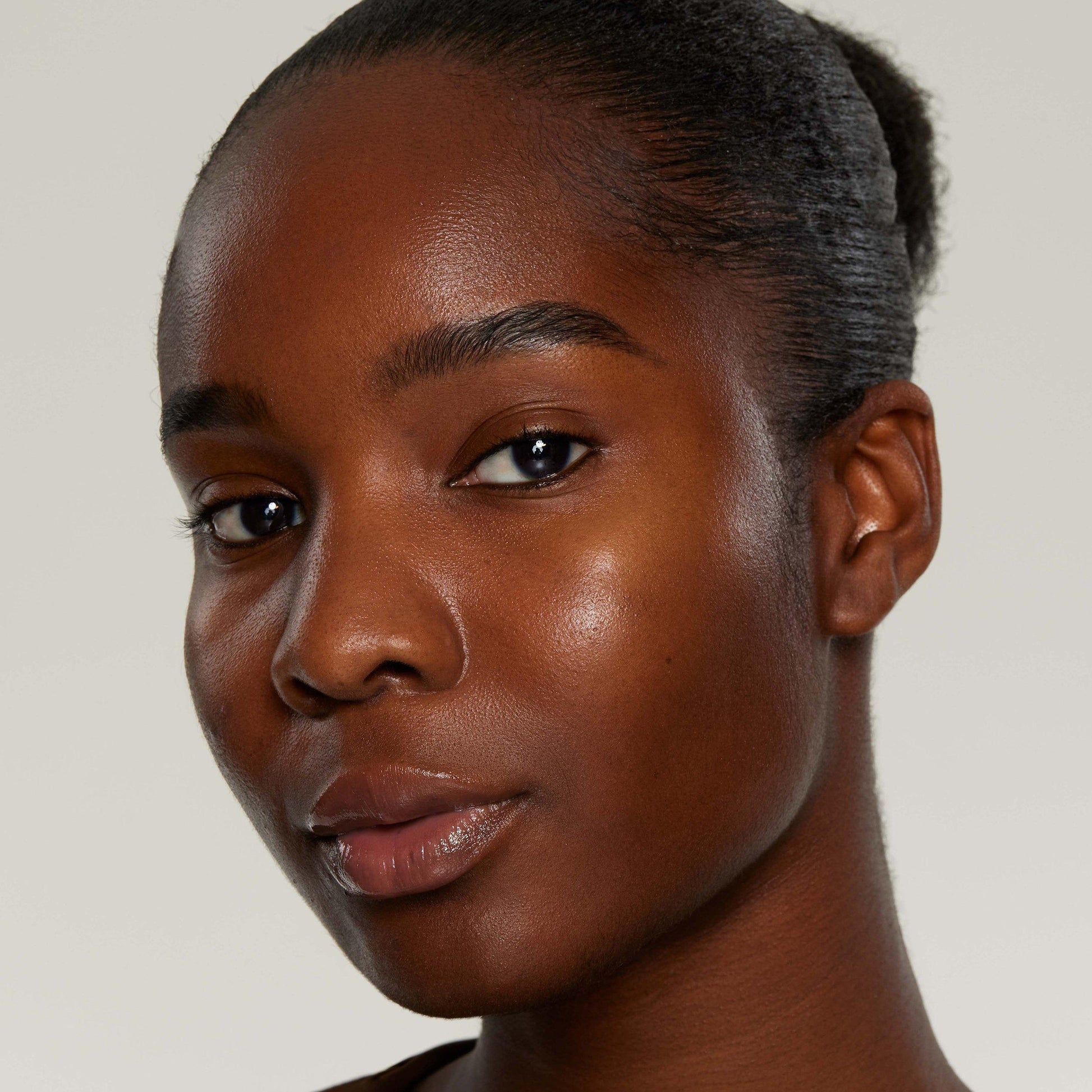 Kylie Cosmetics Supple Glaze Hydrating Primer