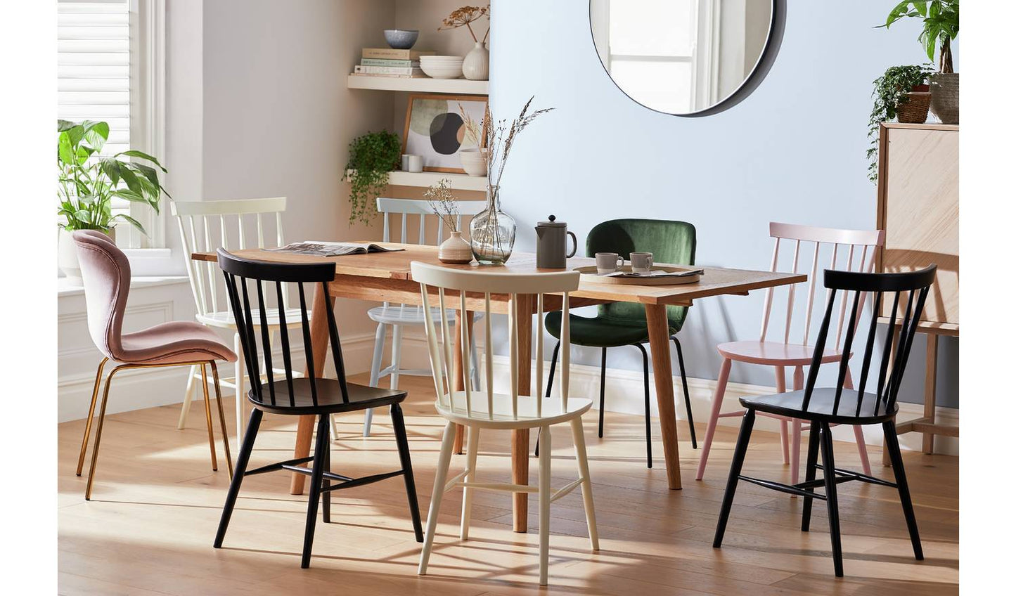 Habitat Lincoln Oak Veneer 4 - 8 Seater Dining Table