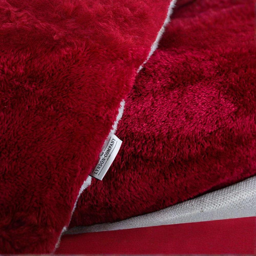 The Lyndon Company Duvet Cover Set