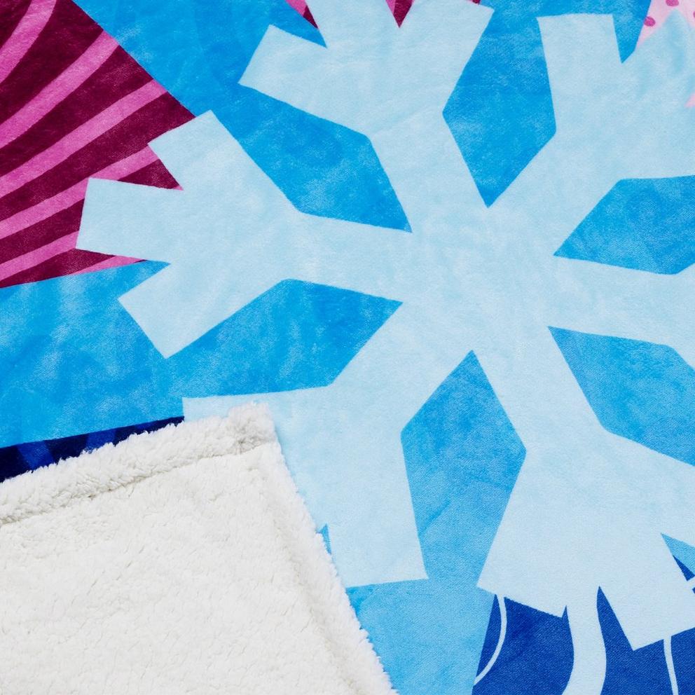 Team GB Officially Licensed Snowflake Sherpa Blanket 152 x 117 cm
