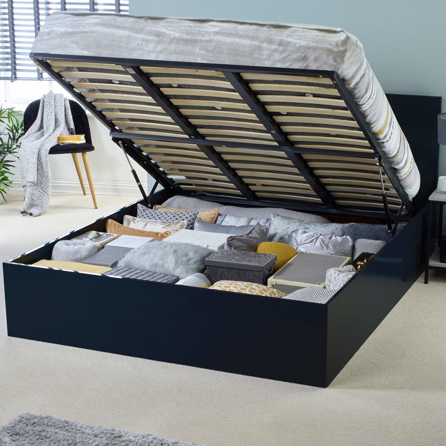 Homelife High Gloss Ottoman Bed