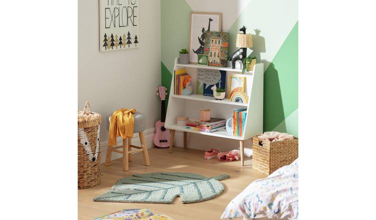 Habitat Kids Leaf Shaped Green Cut Pile Rug - 80x110cm