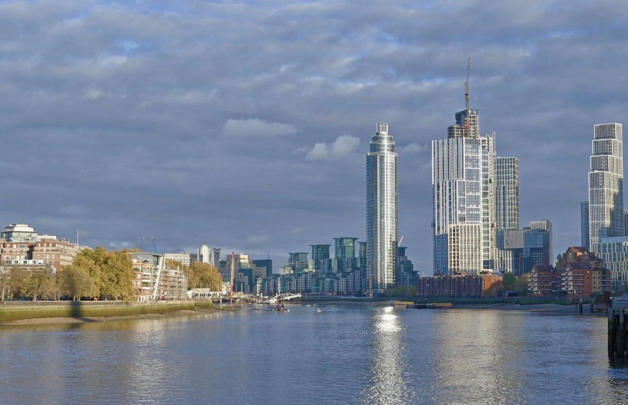 Damac Tower Nine Elms London — Studio - 1-2-3-4 Bedroom Ultra Luxury Apartment — Penthouses — Exclusive Partnership with Versace — Vauxhall London