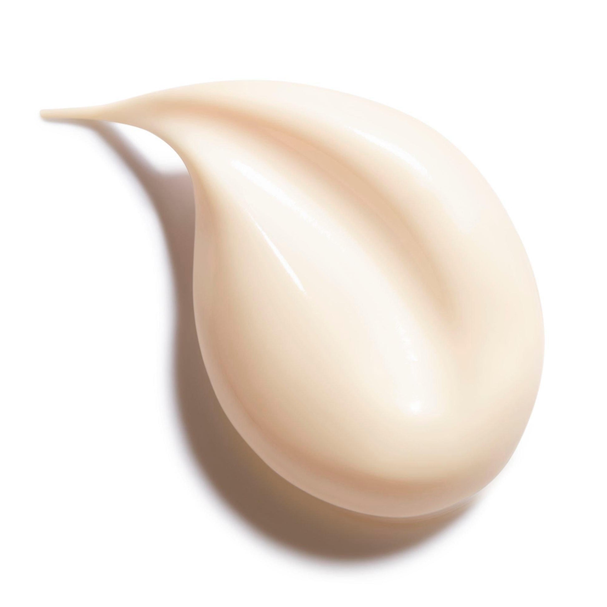 CHANEL SUBLIMAGE LA PROTECTION UV ULTIMATE PROTECTION: REVIVES AND PROTECTS
