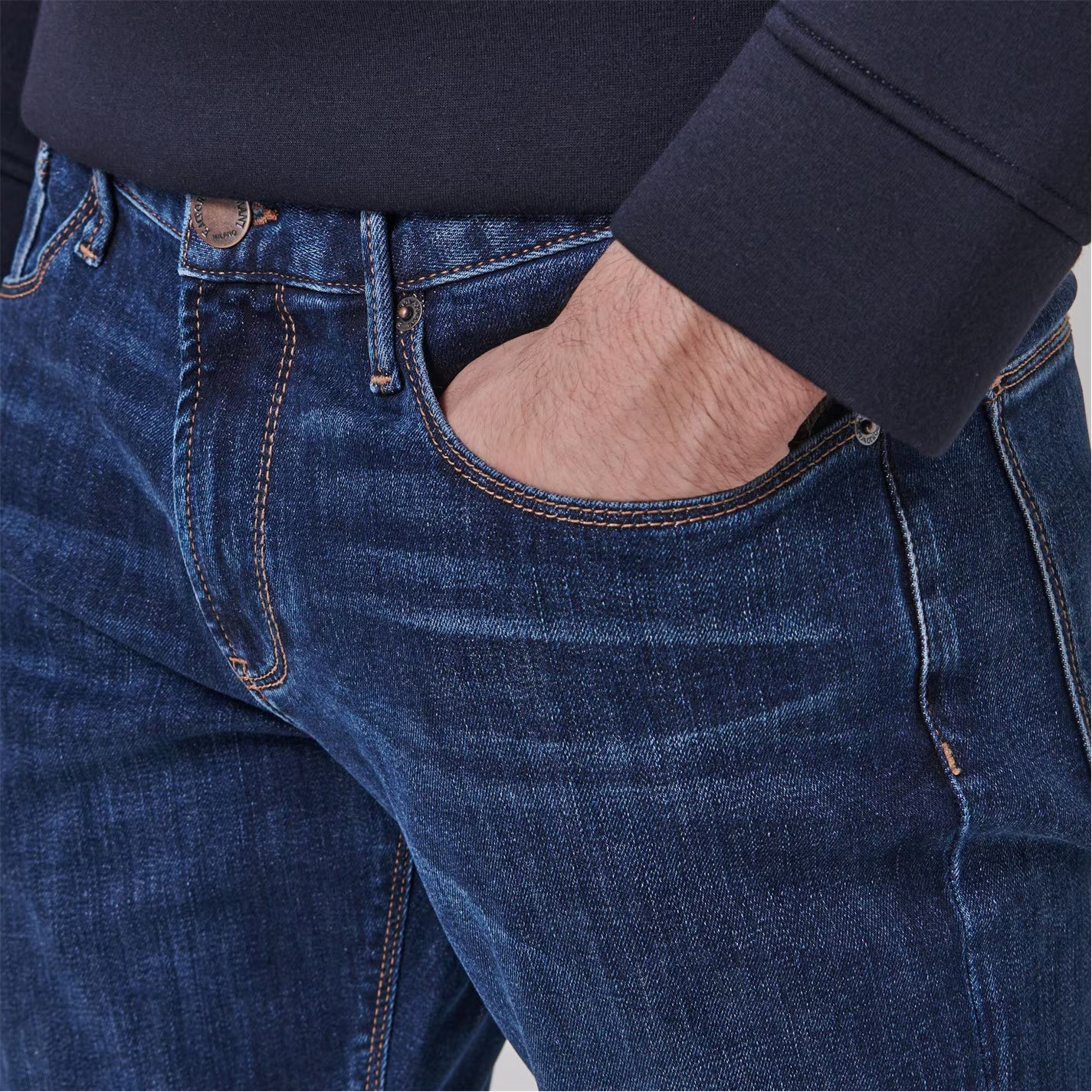 Men's Slim Fit J06 Jeans