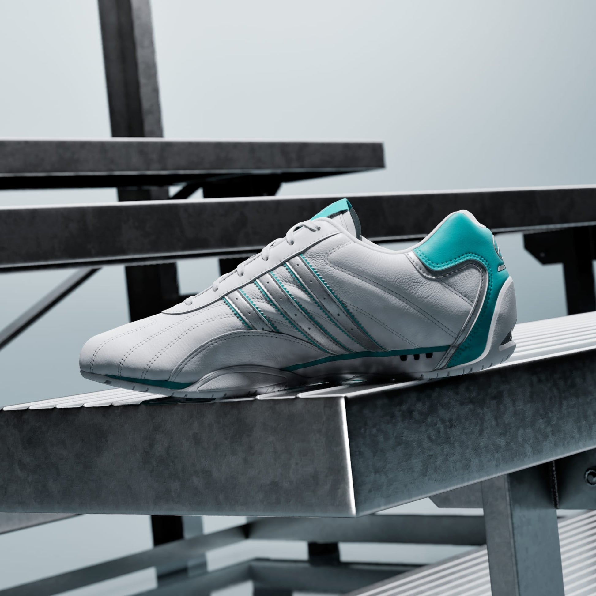 ADIRACER LO MERCEDES AMG PETRONAS F1 TEAM SHOES