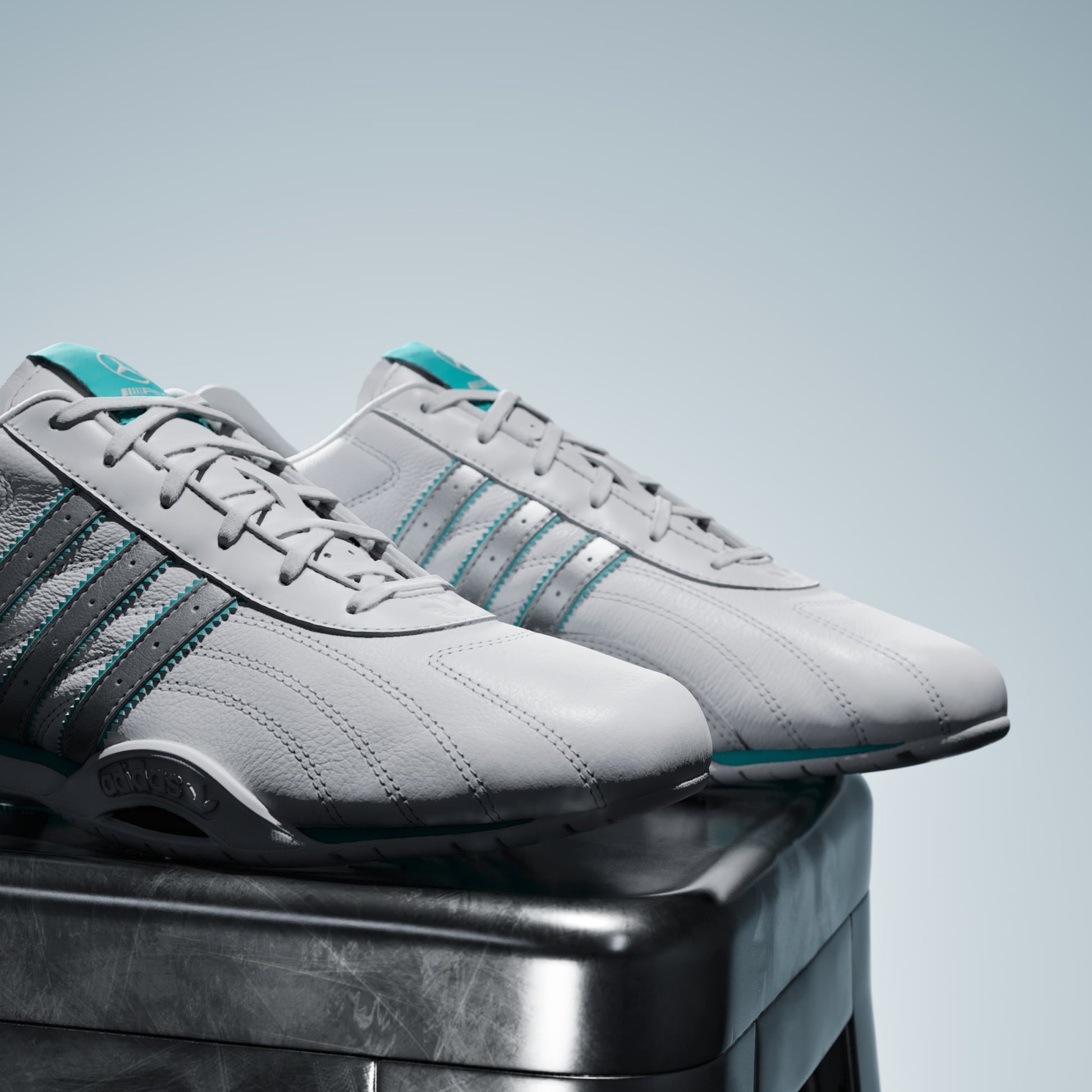 ADIRACER LO MERCEDES AMG PETRONAS F1 TEAM SHOES