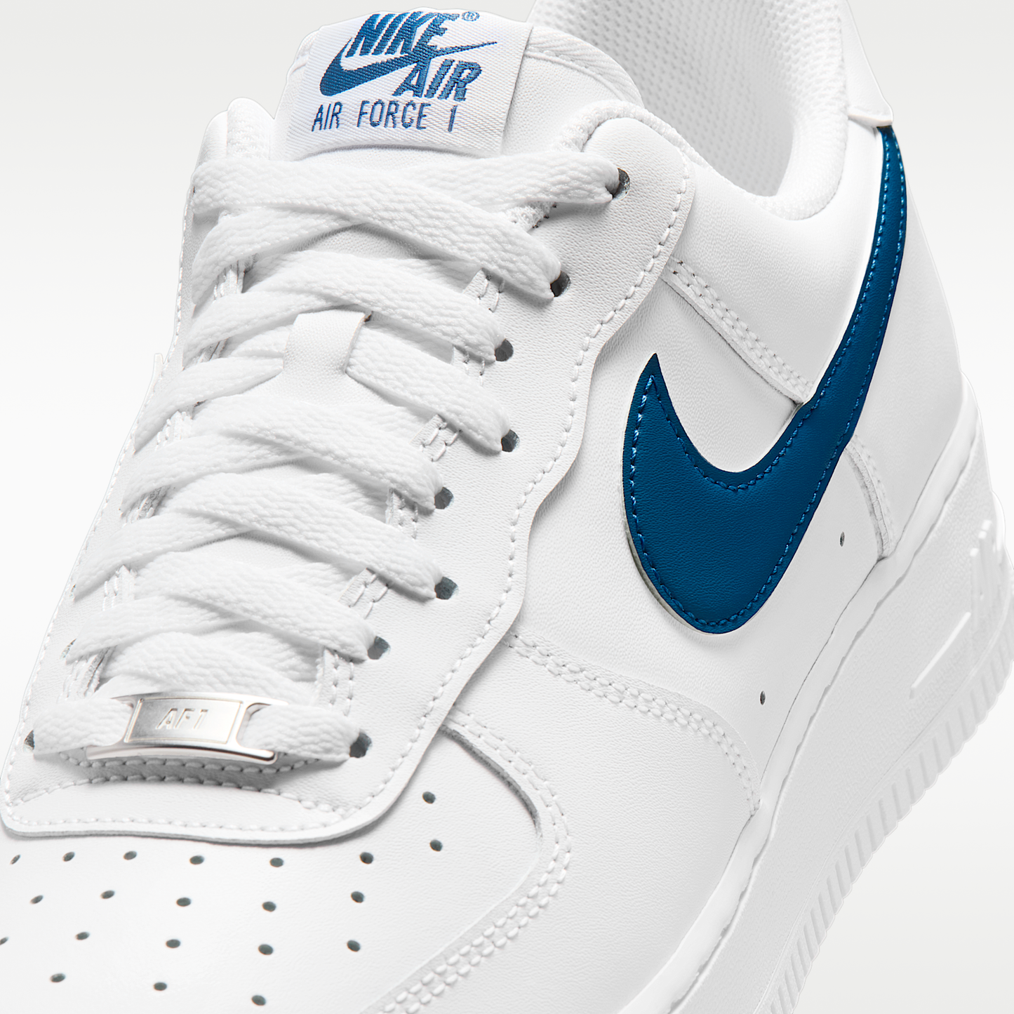 Nike Air Force 1 '07