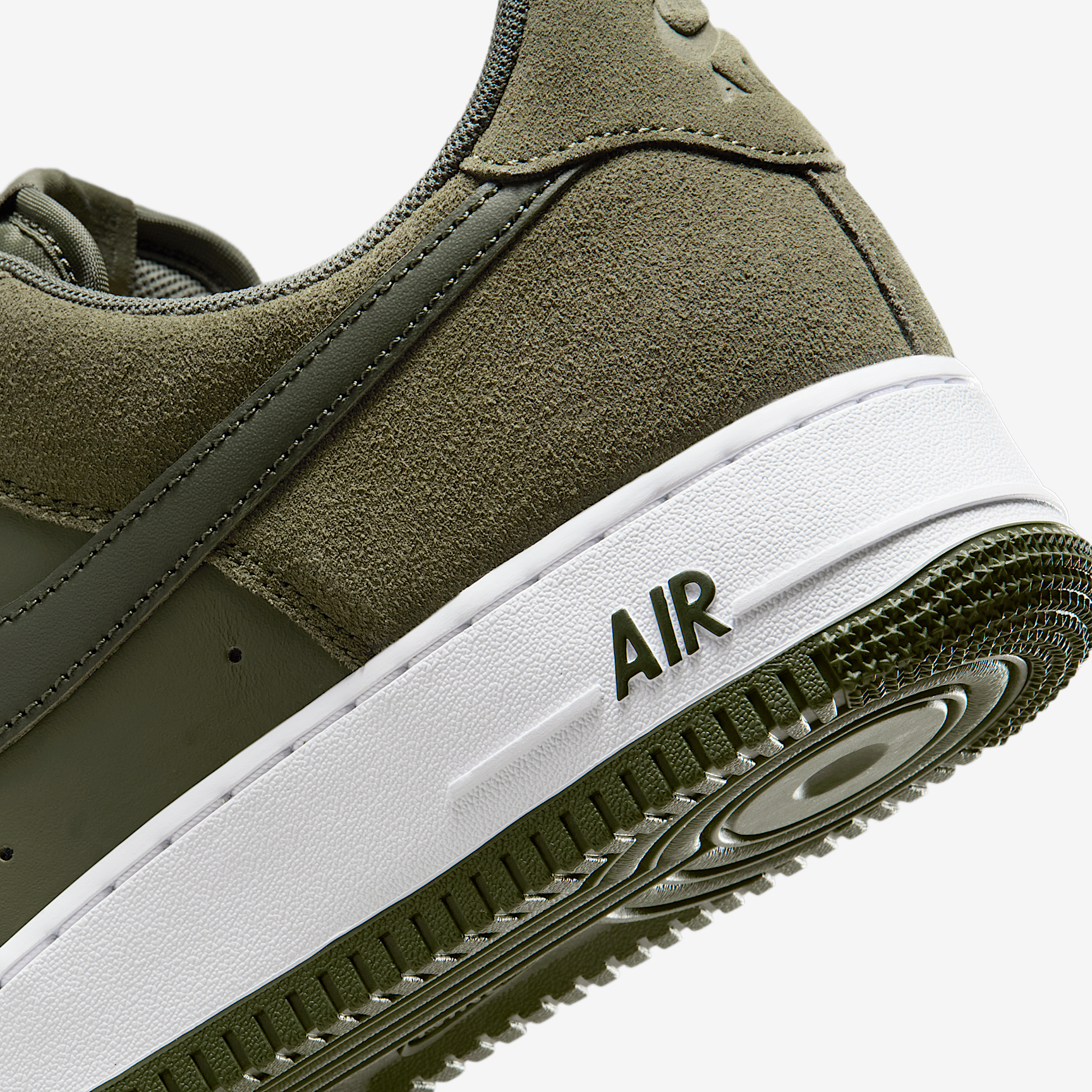 Nike Air Force 1 '07 LV8