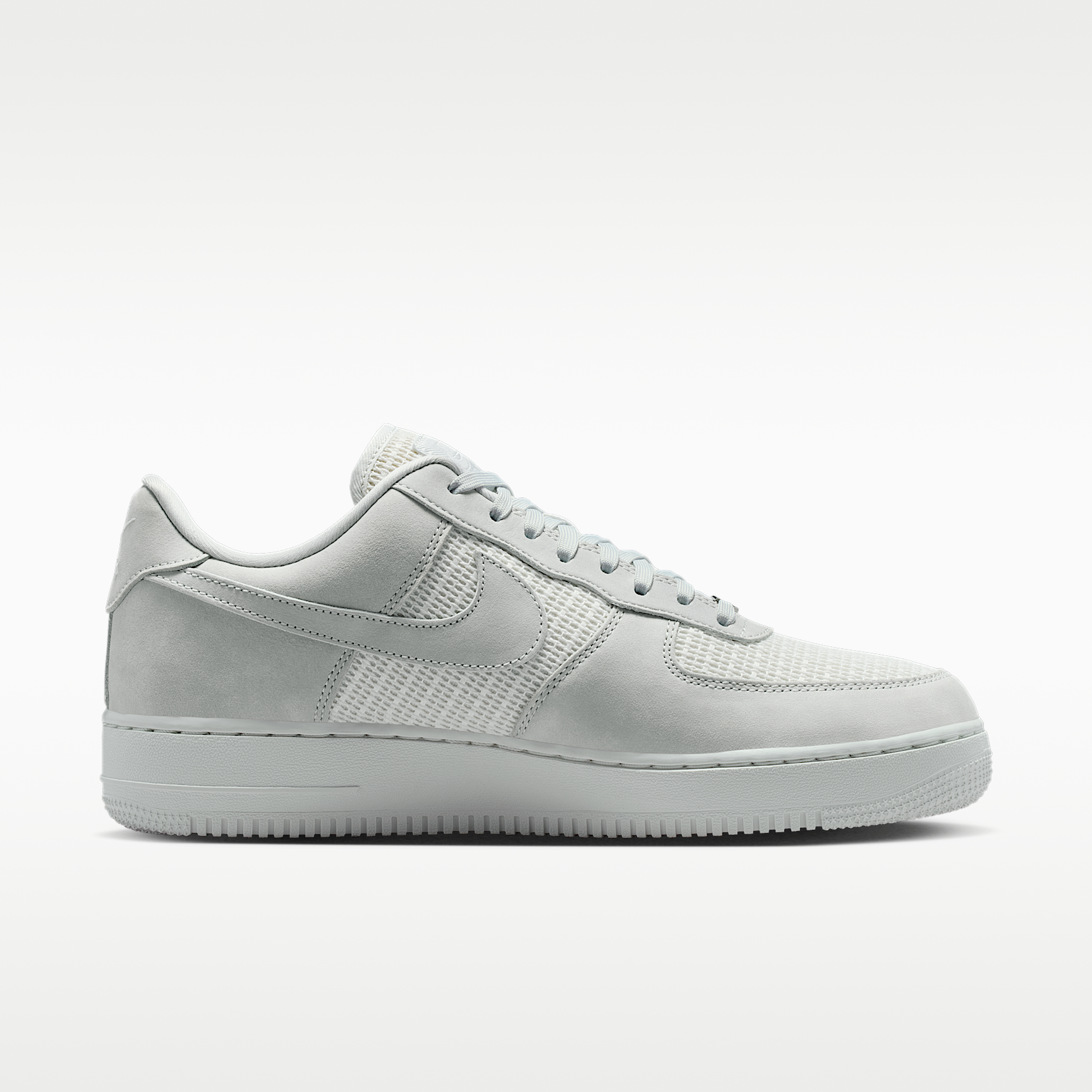 Nike Air Force 1 '07 LV8