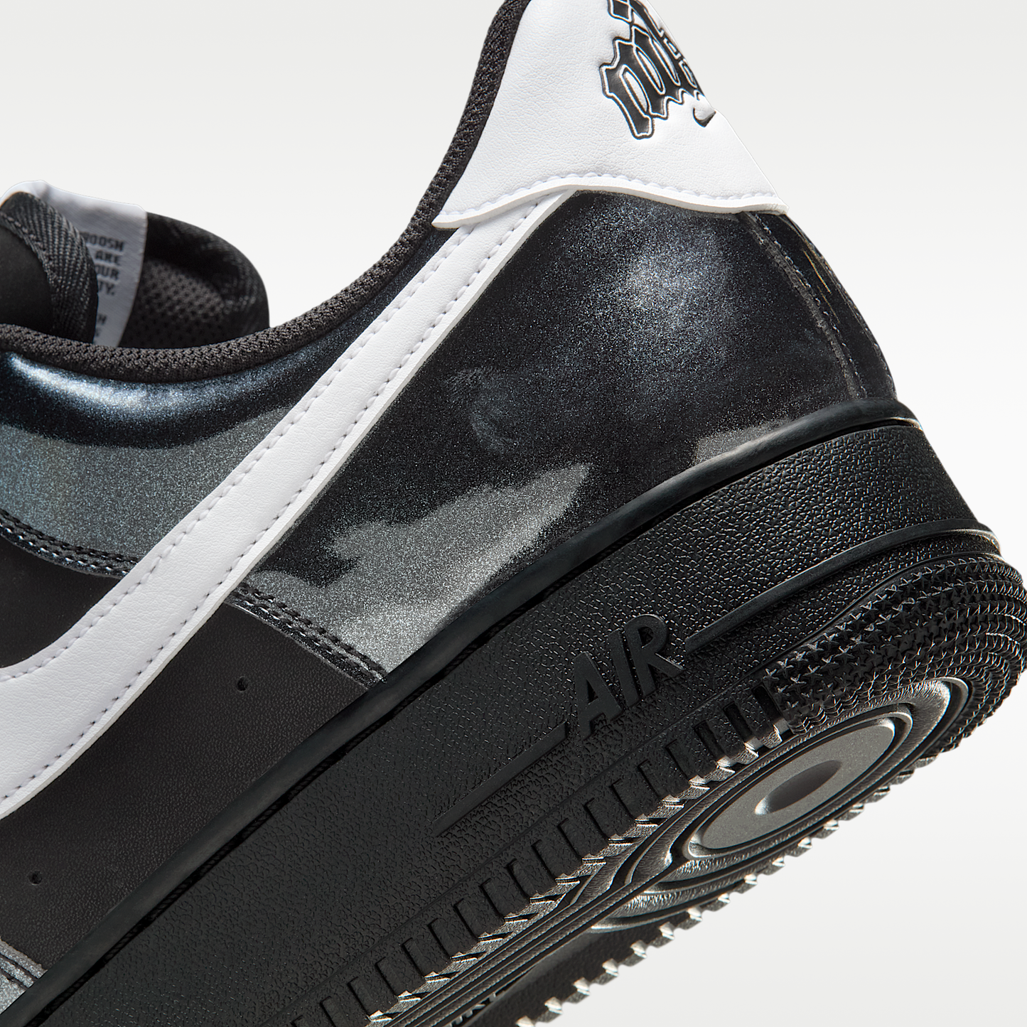 Nike Air Force 1 '07 LV8