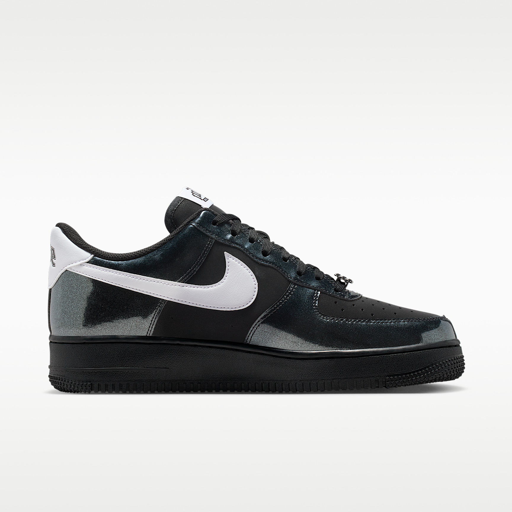 Nike Air Force 1 '07 LV8