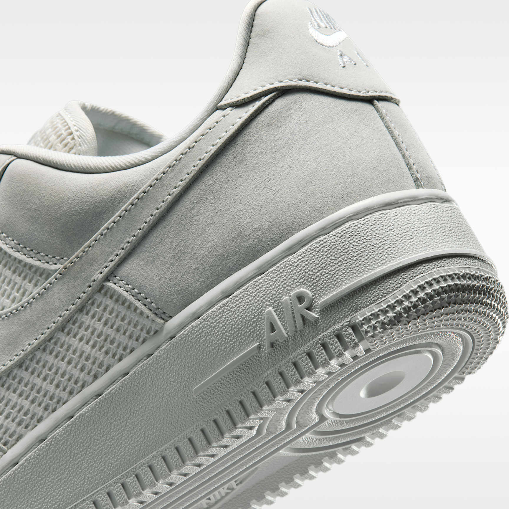 Nike Air Force 1 '07 LV8