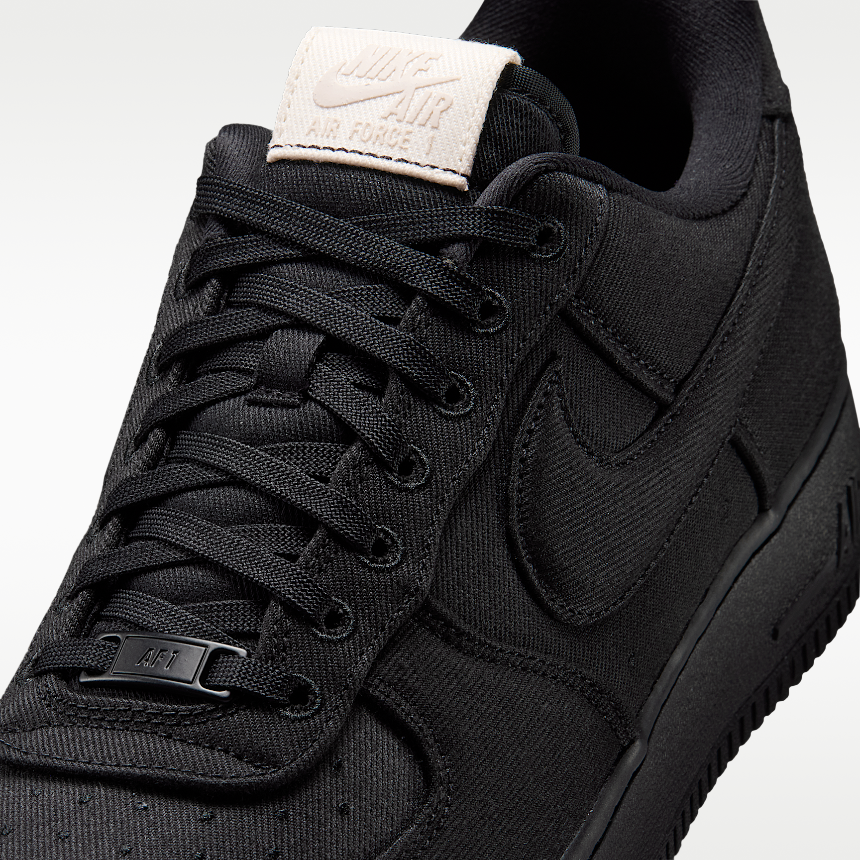Nike Air Force 1 '07 LV8
