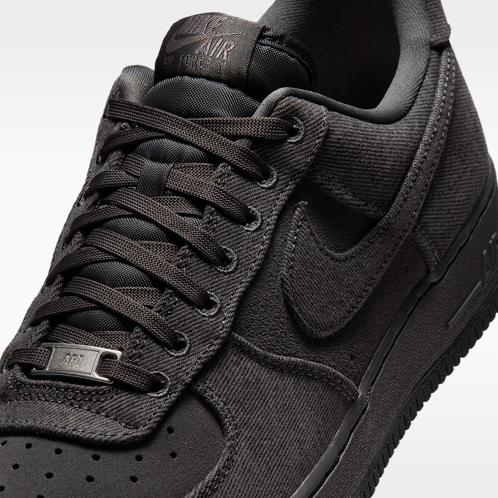 Air Force 1 '07 LV8 'Denim'