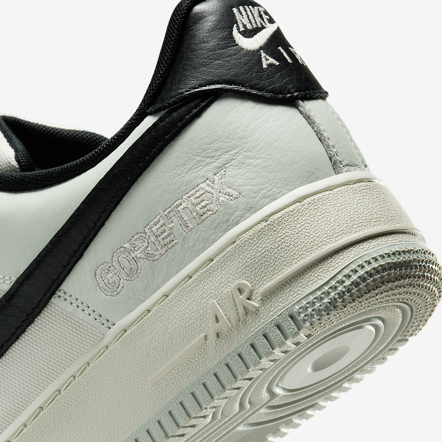 Nike Air Force 1 GORE-TEX ®