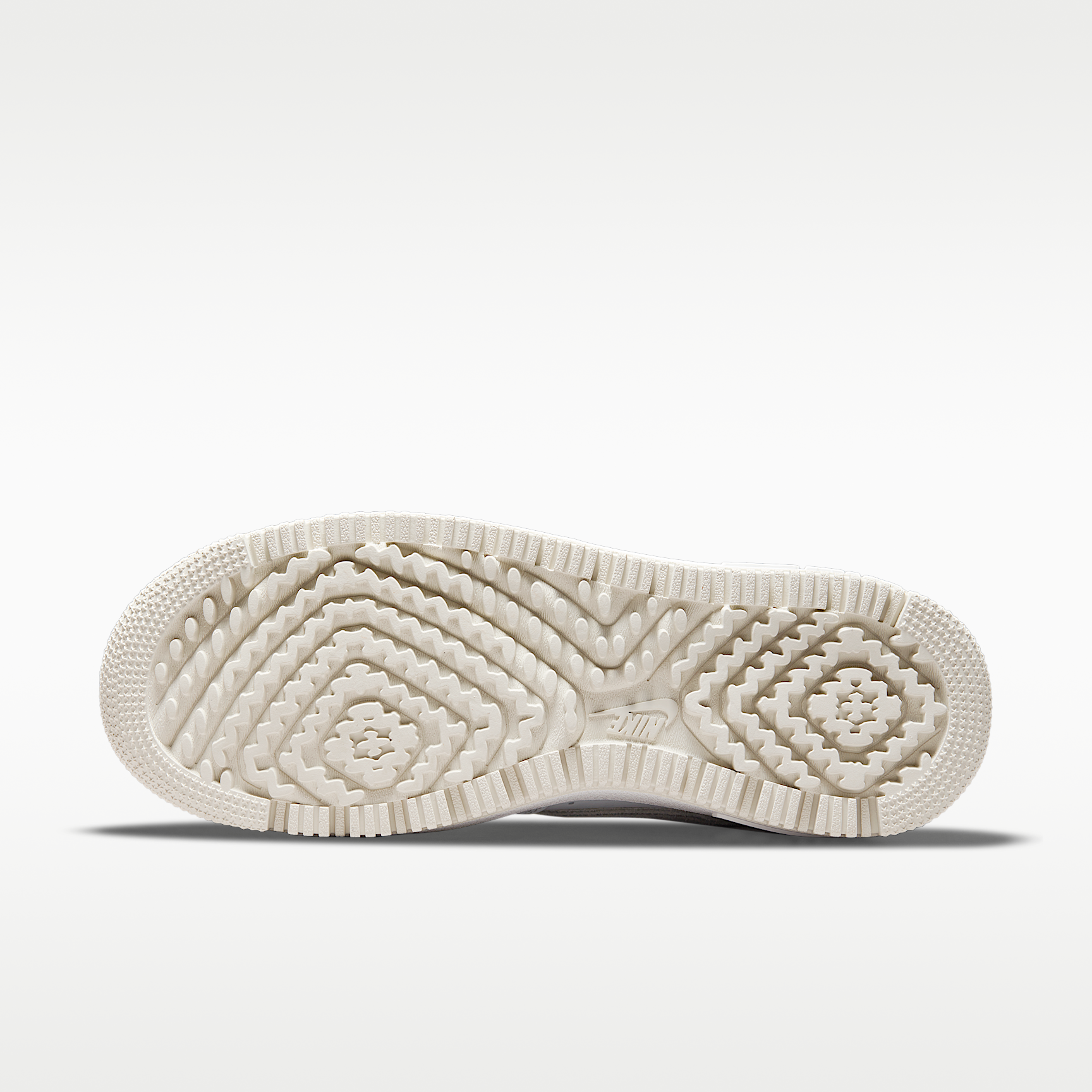 Nike Air Force 1 Luxe