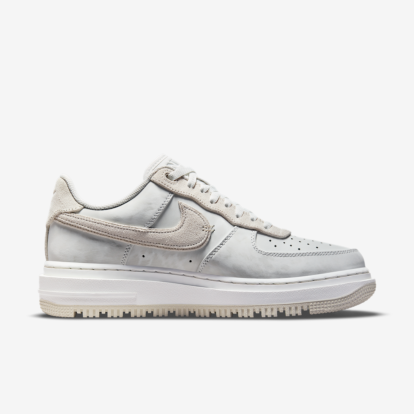 Nike Air Force 1 Luxe Men's Shoes