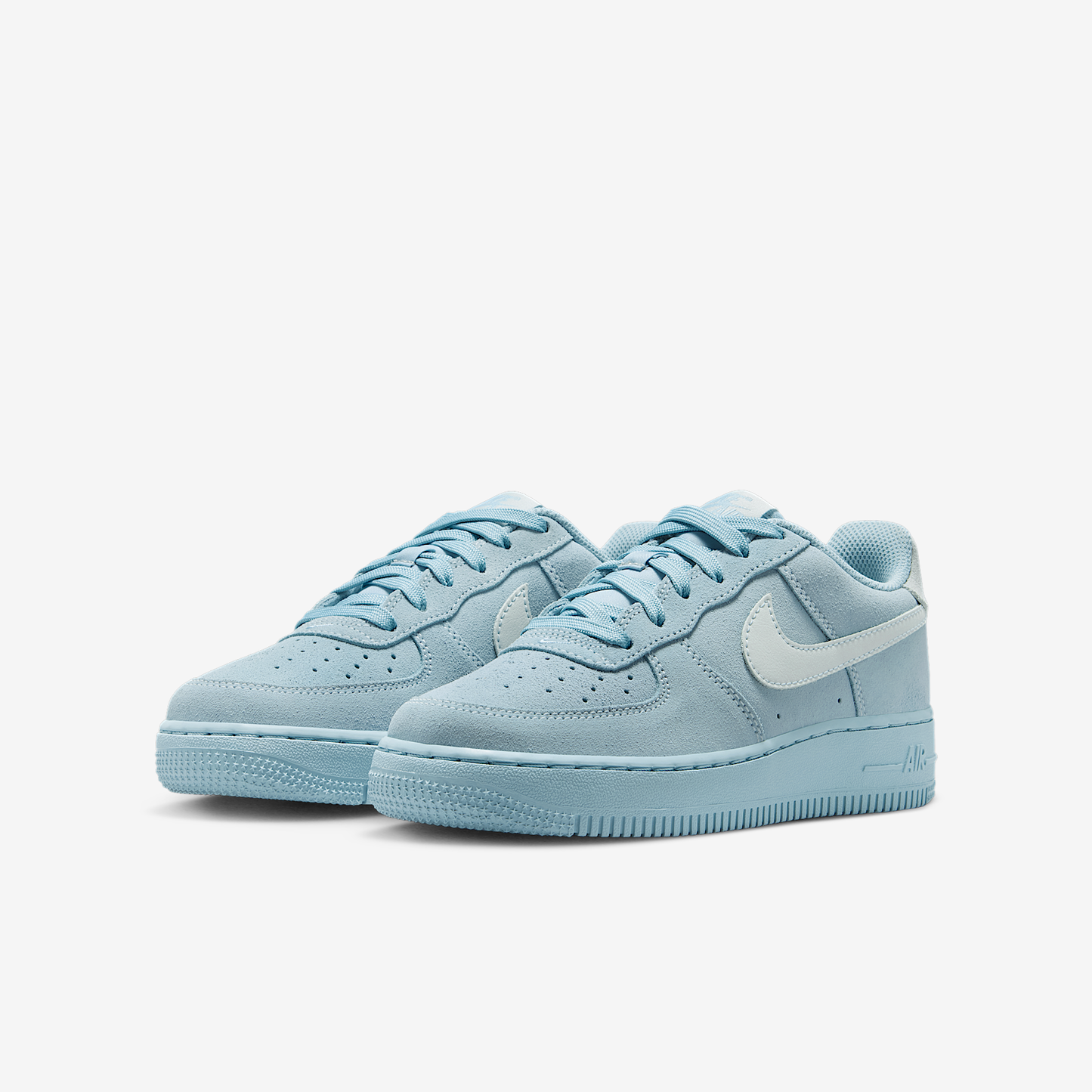 Nike Air Force 1 LV8