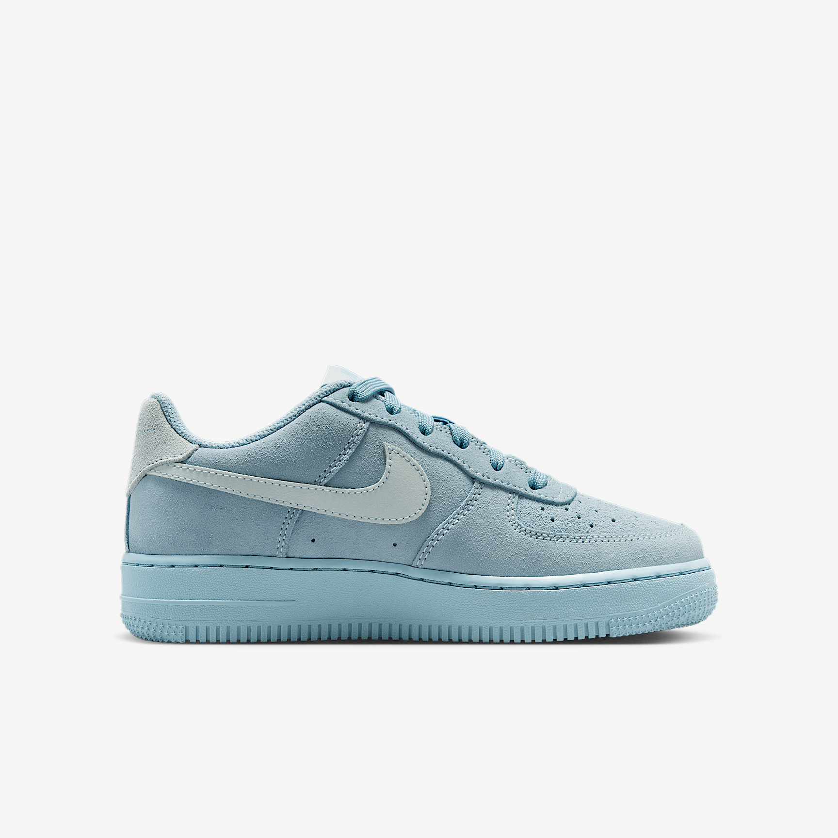 Nike Air Force 1 LV8