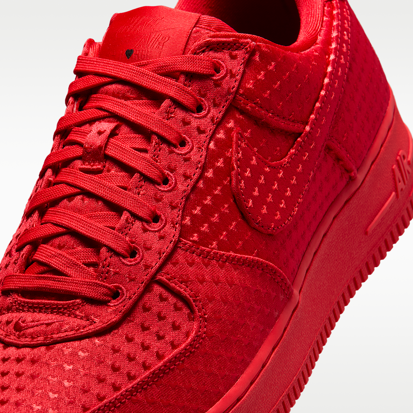 Nike Air Force 1 Retro 'Valentine's Day'
