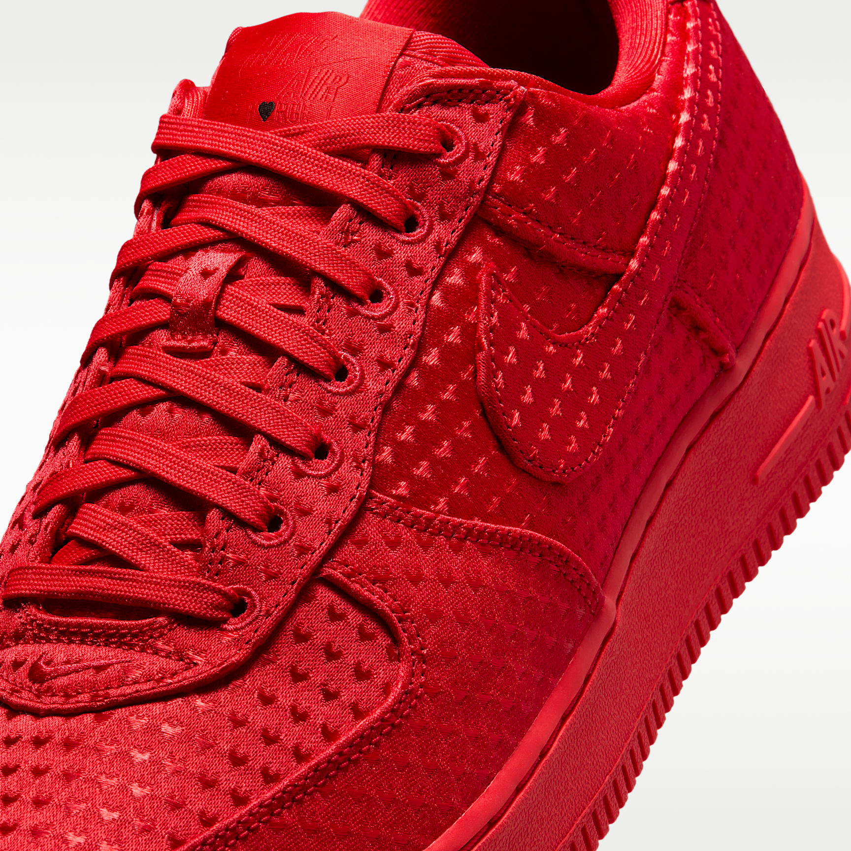 Nike Air Force 1 Retro 'Valentine's Day'
