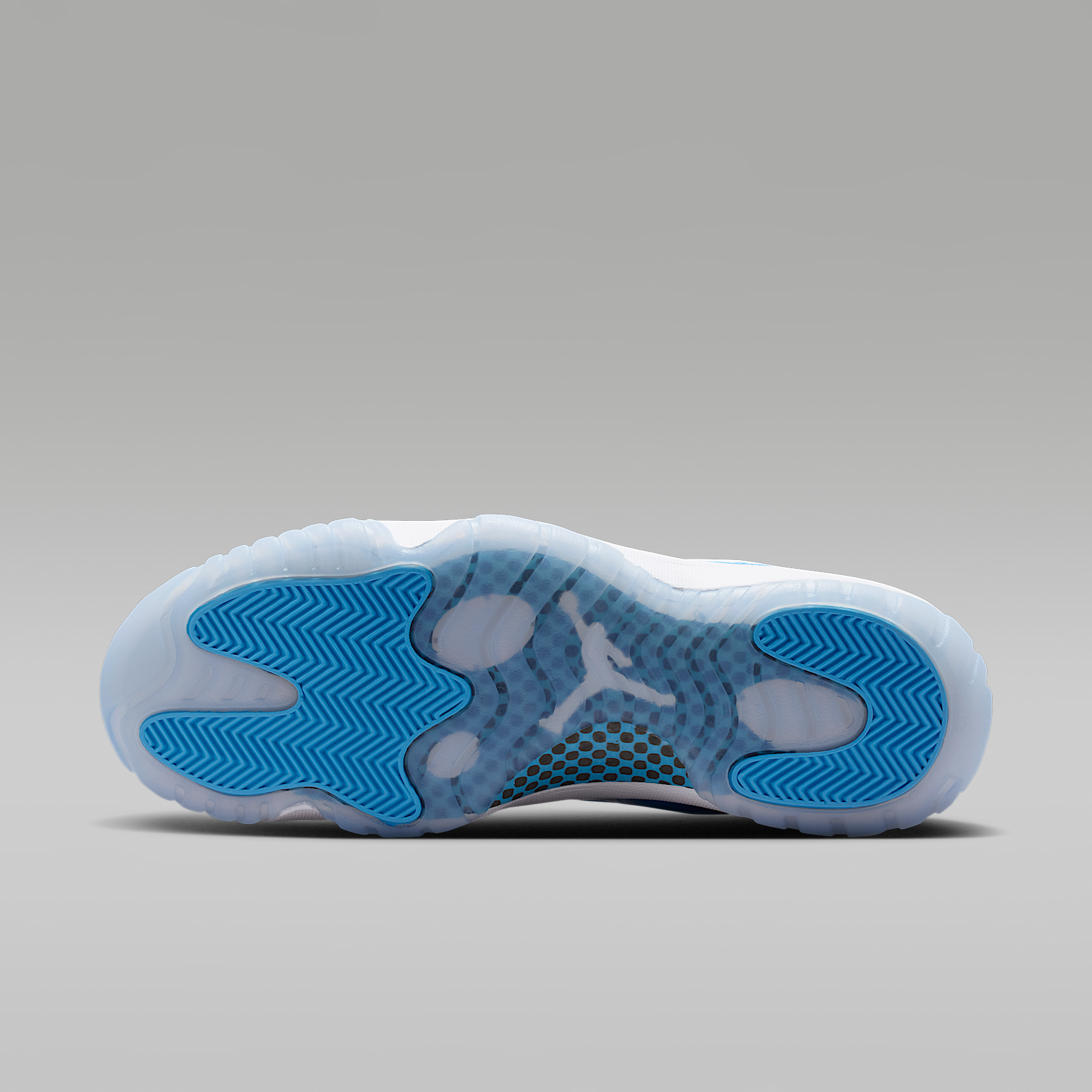 Air Jordan 11 Retro Low 'University Blue'