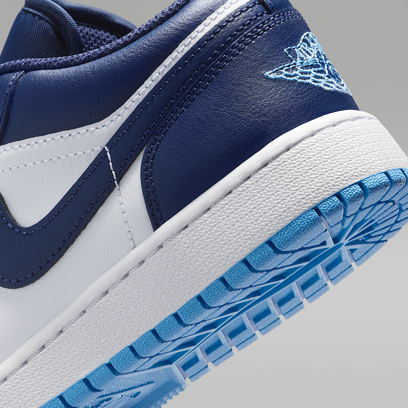 Air Jordan 1 Low