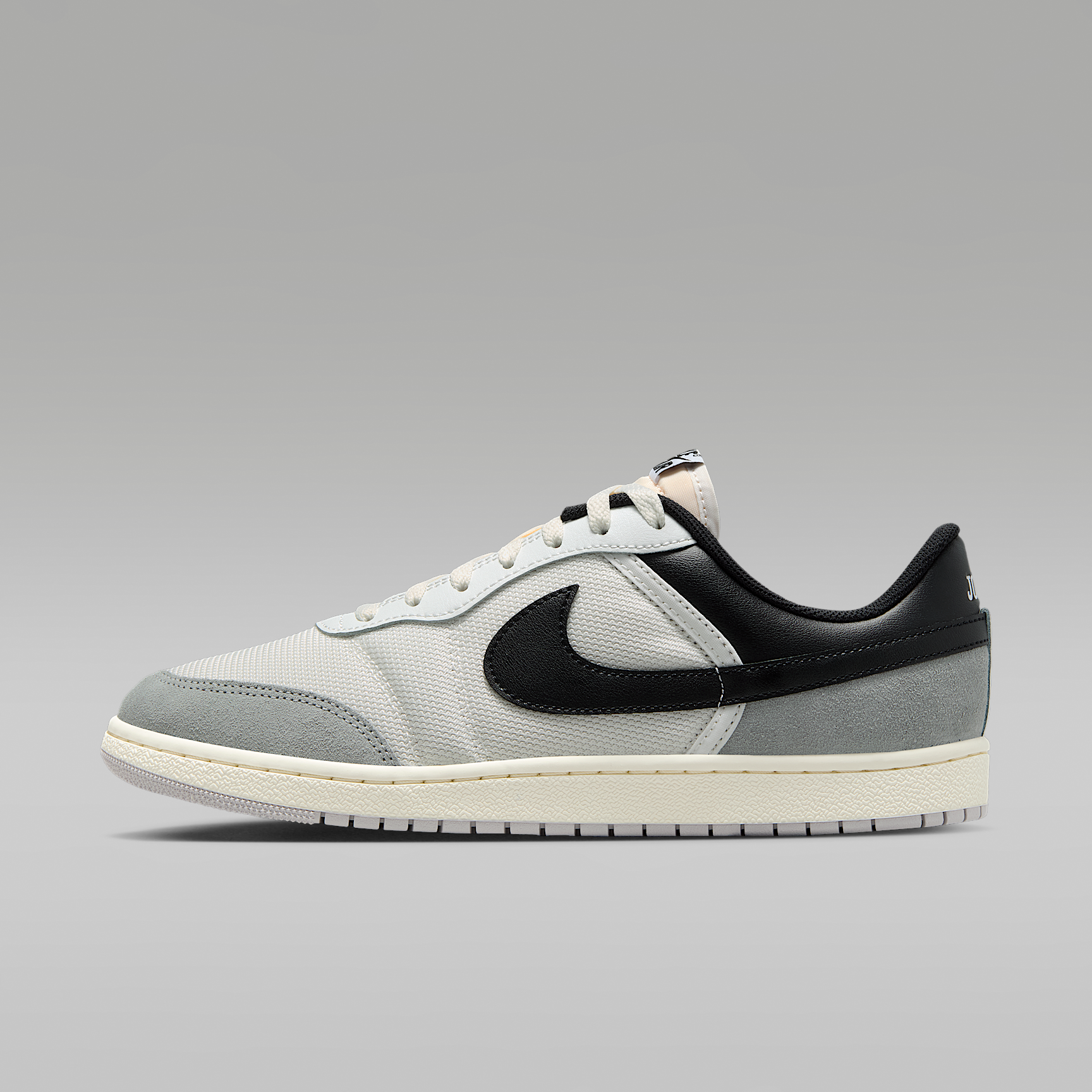 Air Jordan Skyline Low
