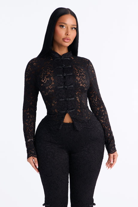 Le Fleur Lace Long Sleeve Capri Set