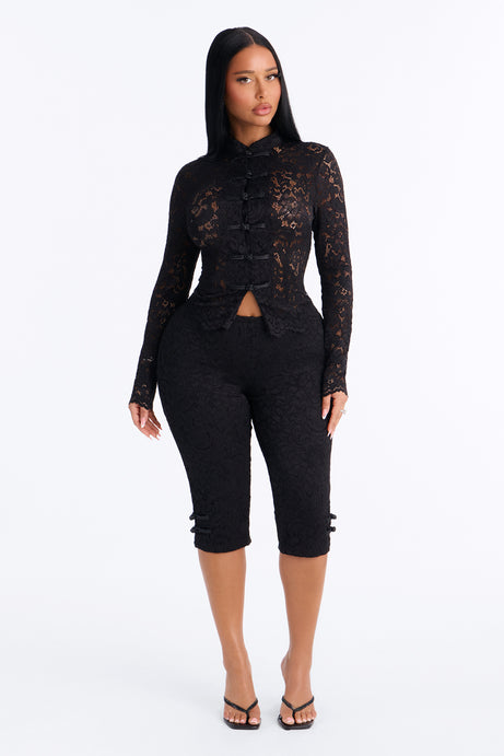 Le Fleur Lace Long Sleeve Capri Set