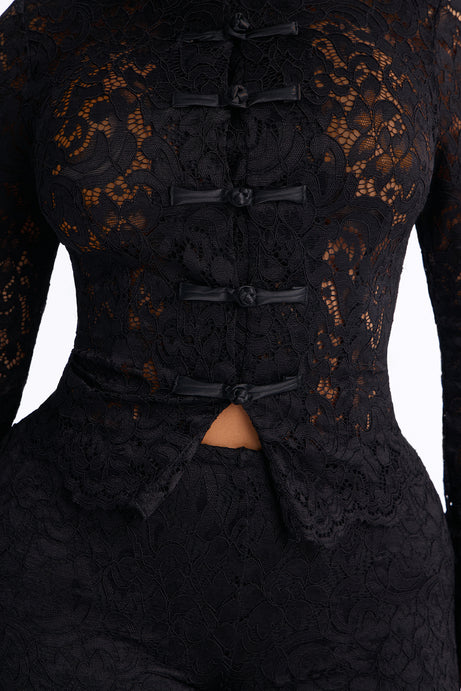 Le Fleur Lace Long Sleeve Capri Set
