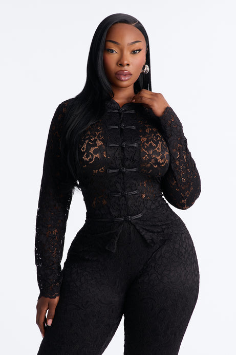 Le Fleur Lace Long Sleeve Capri Set
