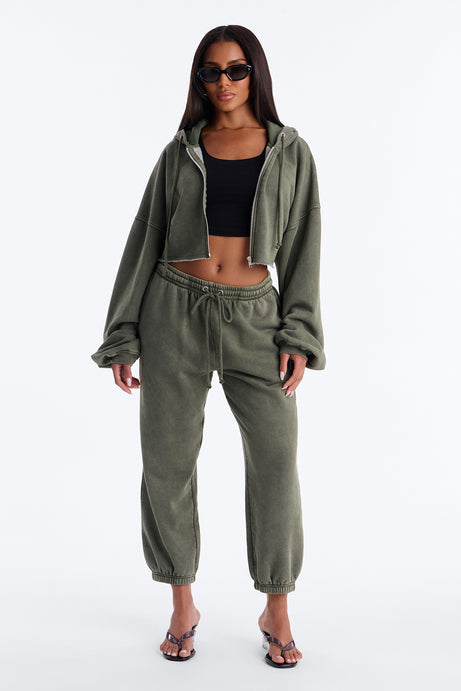 On The Go Fleece Cropped Jogger Set - Olive