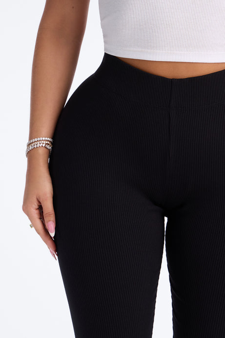 Tory Rib Heavy Contoured High Waisted Pedal Pusher Legging - Black